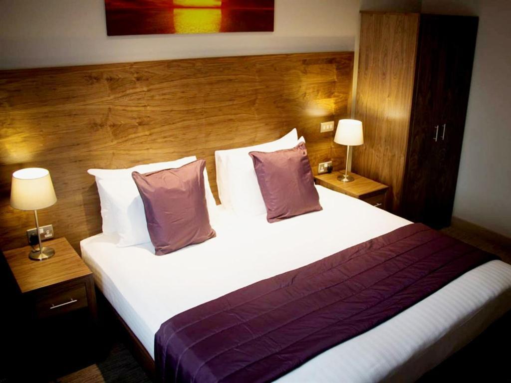The White Hart Hotell Swindon Exteriör bild